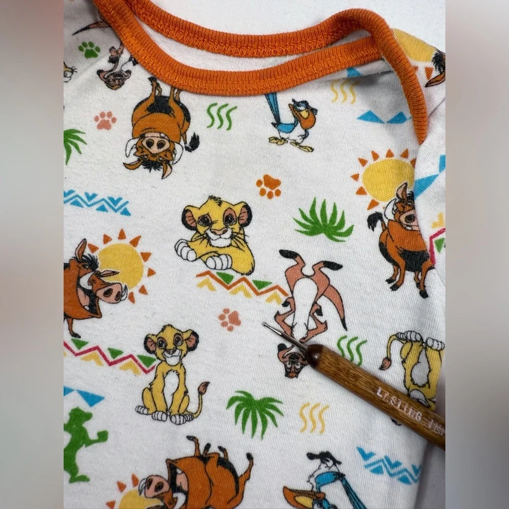 DISNEY‎ Baby Lion King Infant Bodysuit 0-3M Playful Safari Simba Timon Pumba